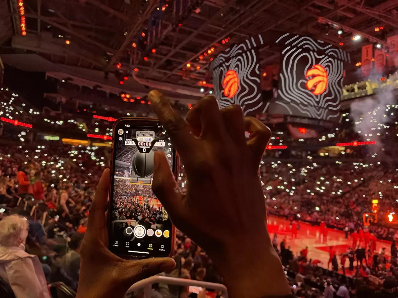 The Bell 5G Toronto Raptors Lens experience on Snapchat (CNW Group/Bell Canada) img#1