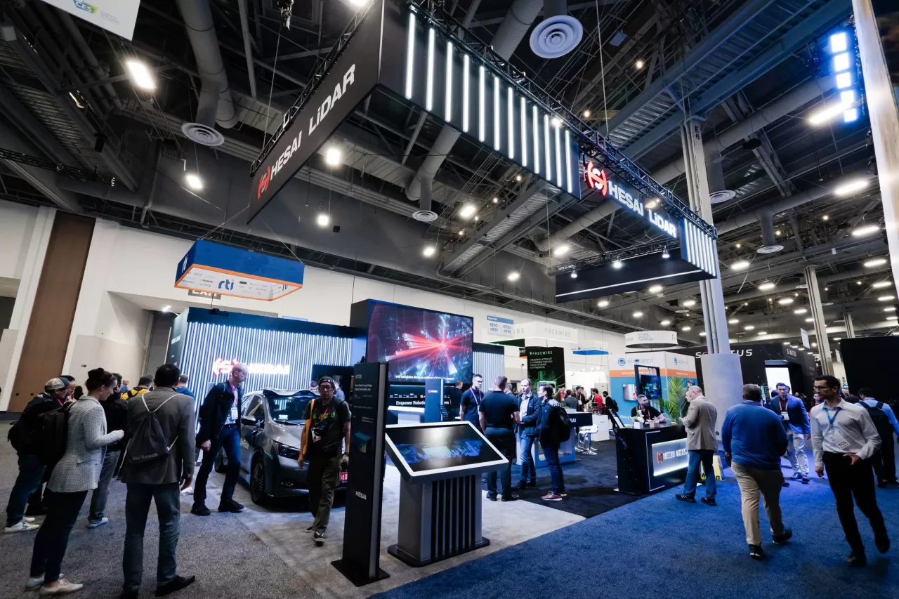 Hesai Debuts Fully Solid-State Lidar FT120 at CES 2023 img#1