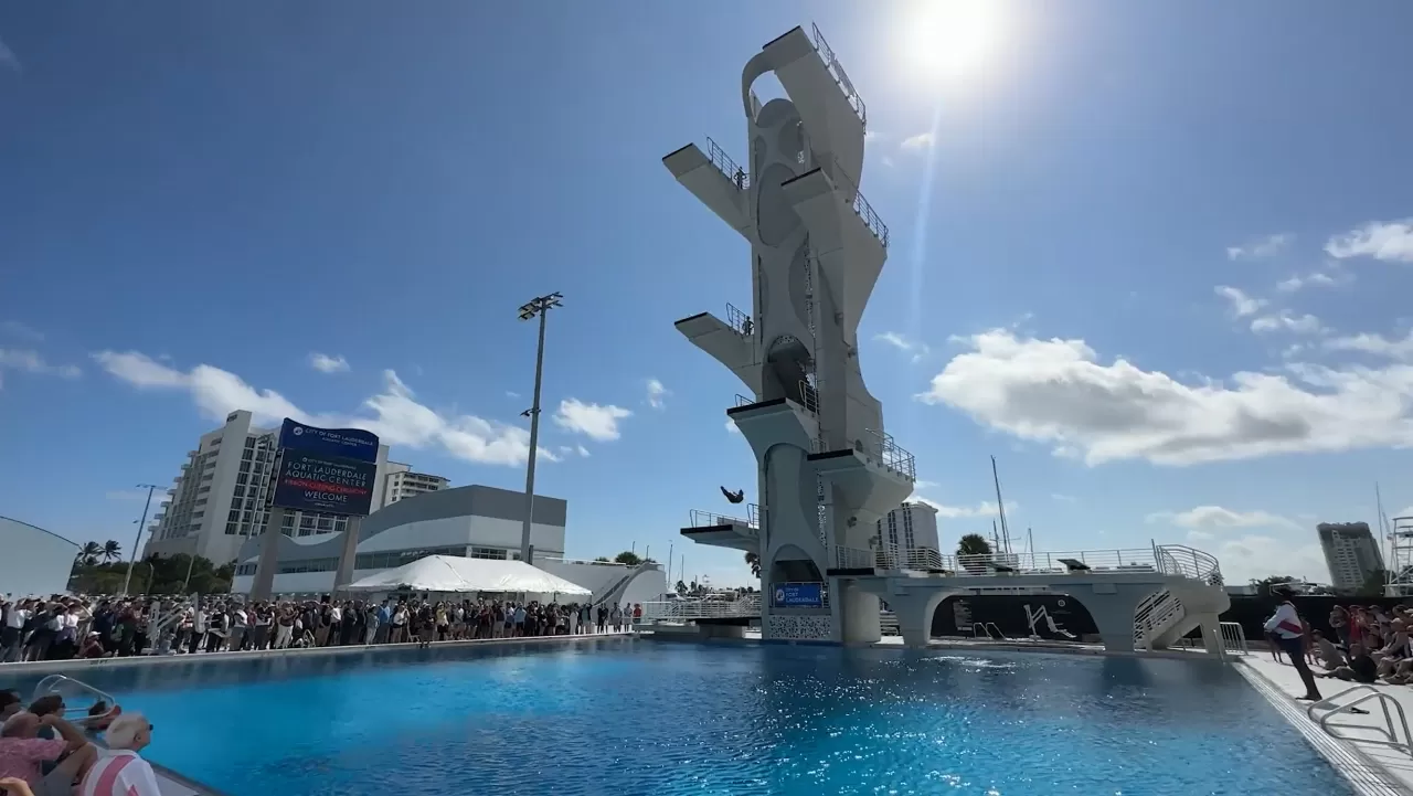 Watch as the City of Fort Lauderdale celebrates the opening of its new Aquatic Center showcasing one of the largest dive towers in the world with Olympians Greg Louganis, Dara Torres and Sam Dorman! img#1