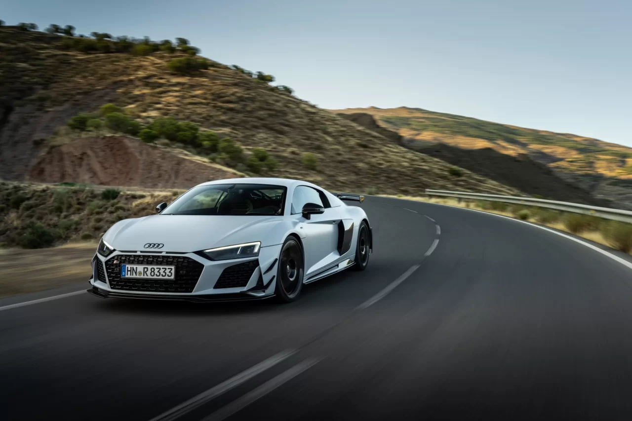High Performance in Its Purest Form: The new Audi R8 Coupé V10 GT RWD img#1