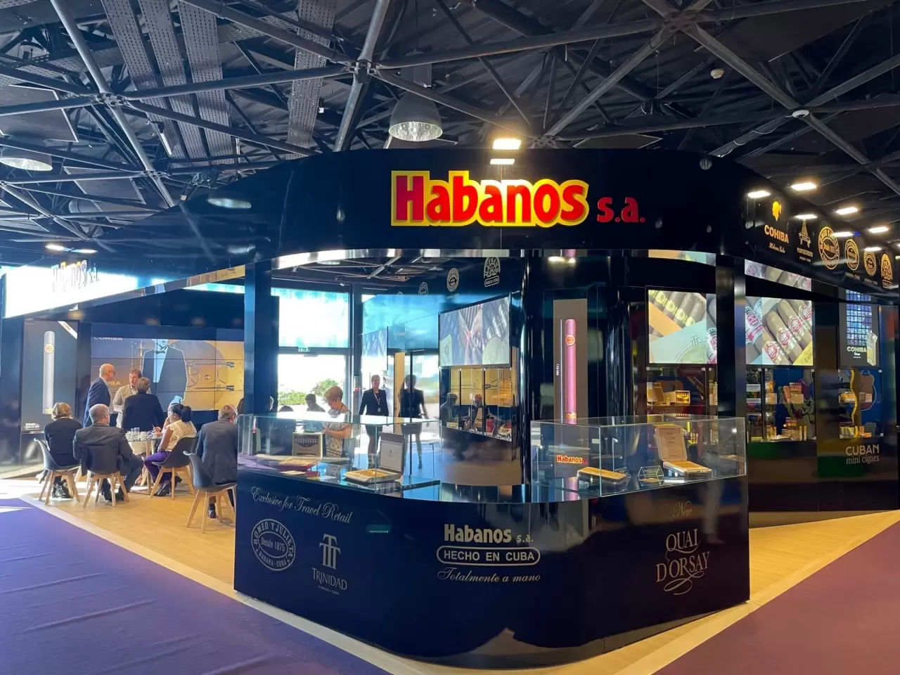 Habanos, s.a. presented Quai d'Orsay Imperiales travel humidor at the TFWA international fair in Cannes img#2