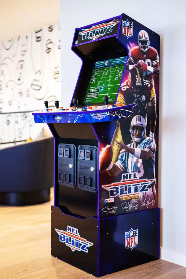 NFL Blitz Legends by Arcade1Up is now available img#2