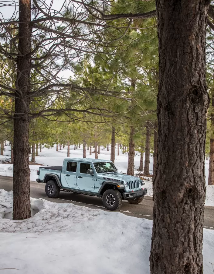Jeep® Brand Adds Earl Exterior Paint Color to 2023 Gladiator Palette