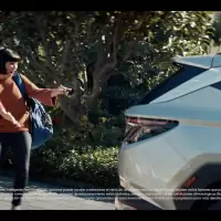 Hyundai and Lopez Negrete Communications Develop Their First Hispanic Campaign "Coach Mom" for the Tucson SUV