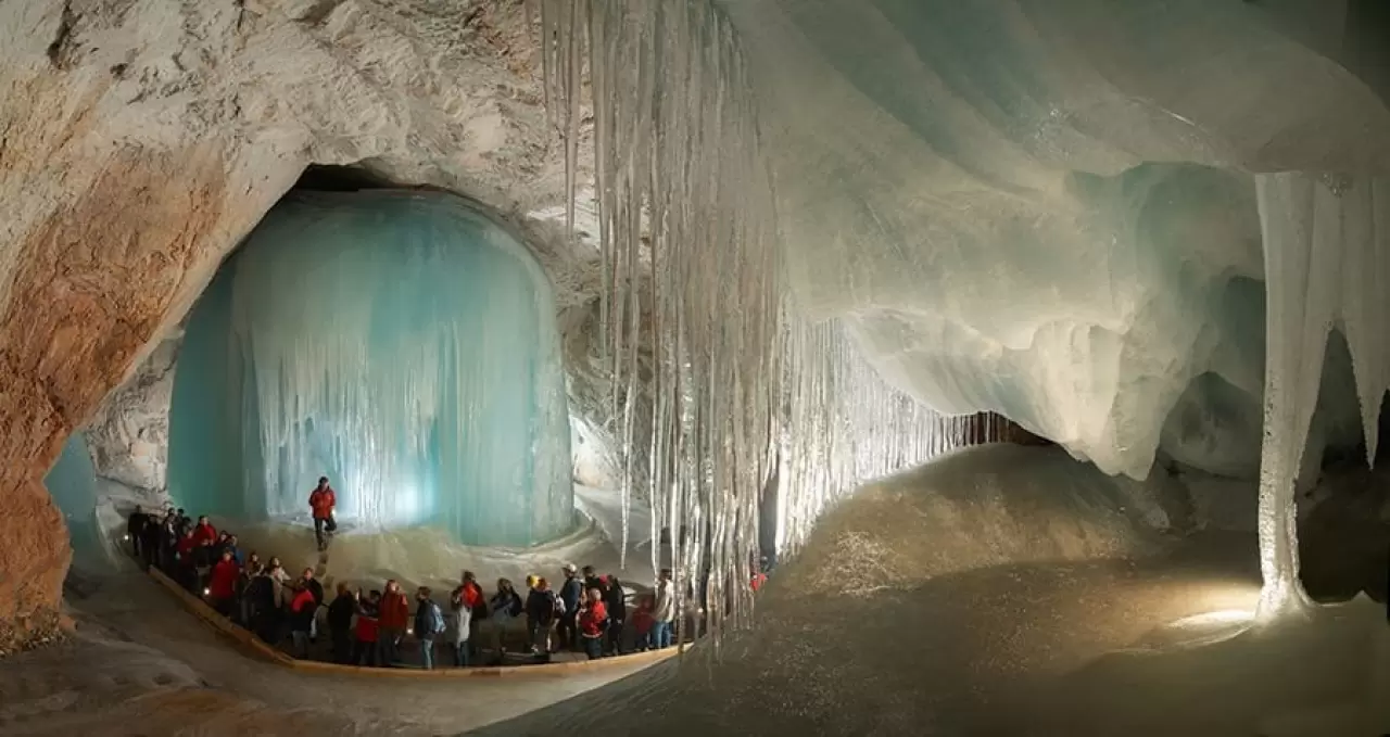 Eisreiesenwelt, an ice cave in Austria, is the largest ice cave in the world. img#2