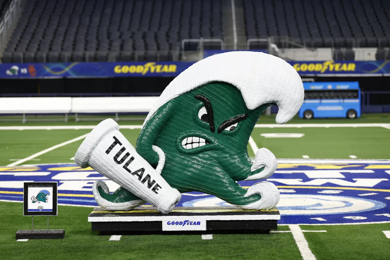 Goodyear celebrates Tulane University’s journey to the 87th Goodyear Cotton Bowl Classic with a life-size tire sculpture of the school’s mascot, the Green Wave. img#2