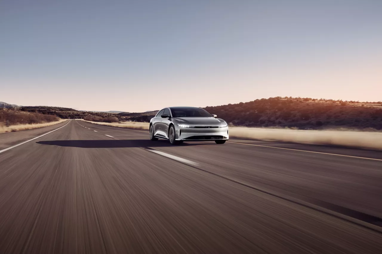 Air Touring is at the heart of the Lucid Air family, with an extraordinary fusion of performance and interior space, wrapped in a sleek aerodynamic design. With 620 horsepower, the dual-motor, all-wheel-drive Lucid Air Touring accelerates from 0-60 mph in 3.4 seconds. It offers an EPA-estimated driving range of 425 miles when equipped with 19” wheels. Touring is also Lucid’s most efficient Air model to date, achieving a landmark 140 MPGe EPA img#2