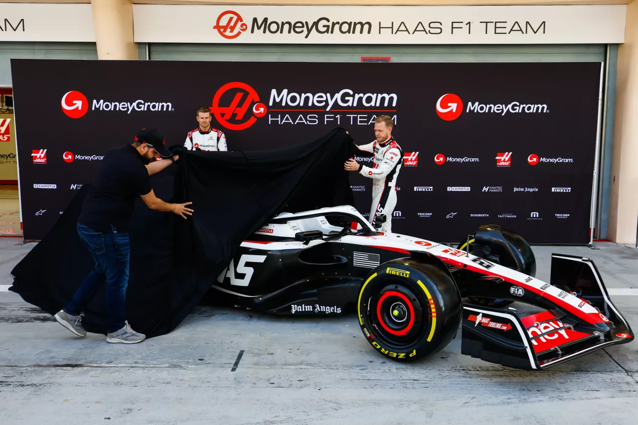 MoneyGram and MoneyGram Haas F1 Team Unveil 2023 Car in Bahrain img#3