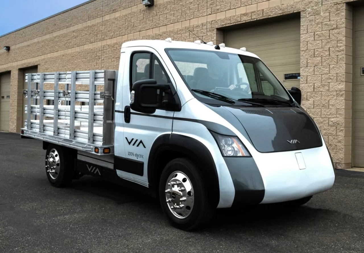 VTRUX® class 3 electric work truck featuring a Knapheide stake body. img#2
