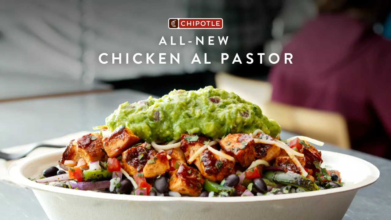 Chicken al Pastor is a new, craveable protein at Chipotle featuring the savoury, satisfying flavour of adobo and Mexican peppers with a splash of pineapple and fresh lime. img#1