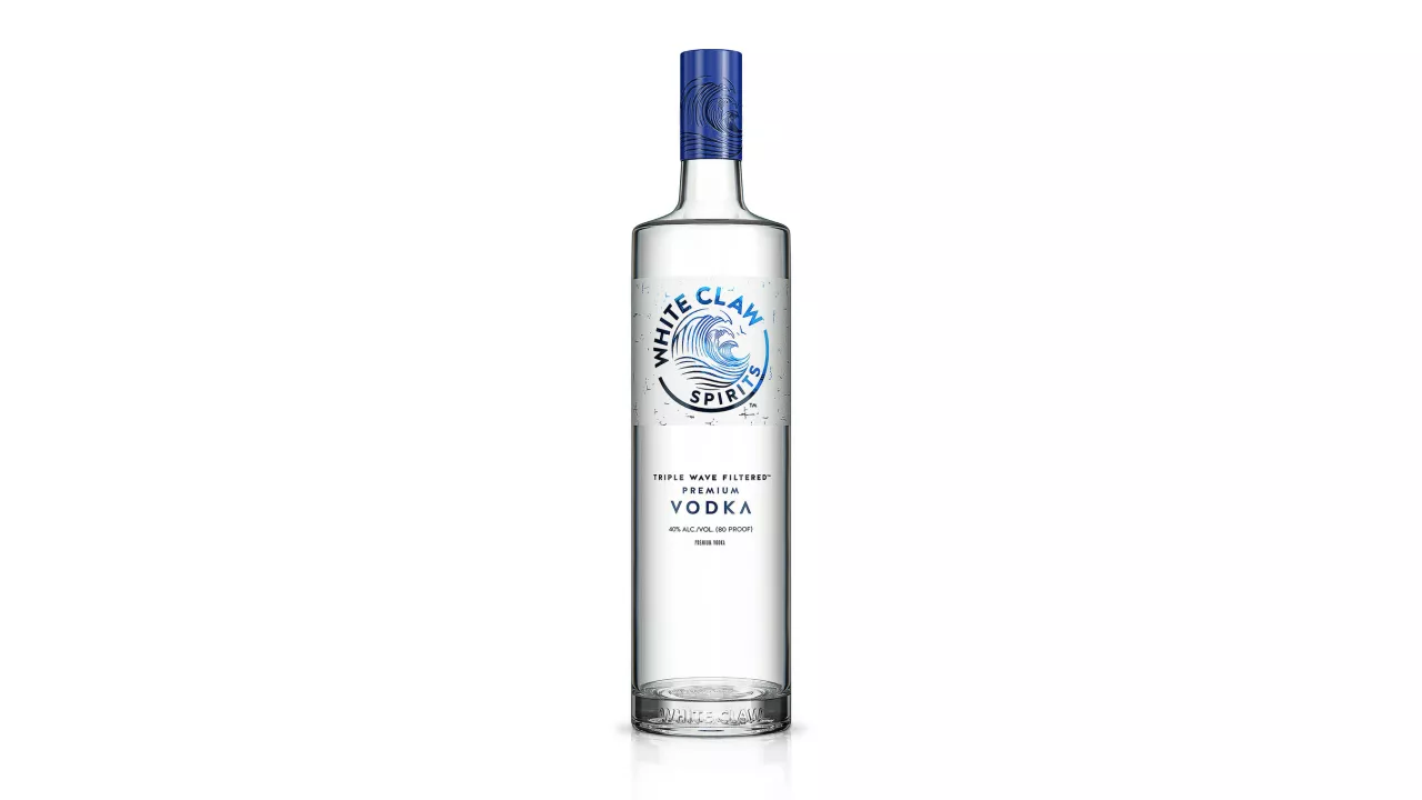 White Claw launches White Claw Premium Vodka, the world’s first Triple Wave Filtered™ vodka. The first-of-its-kind filtration process uses tremendous pressure equal to three 30-foot waves to create a vodka with distinctive aroma, taste, and smoothness. img#3