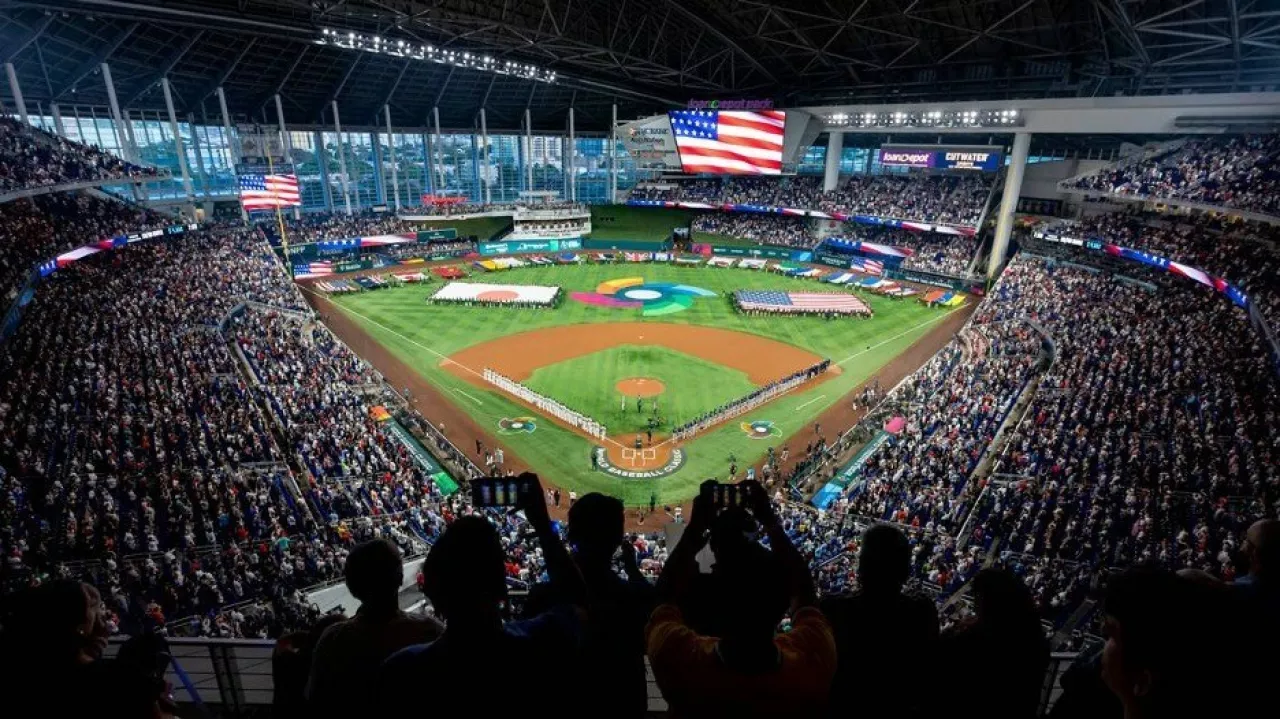 Miami Marlins & CHEQ further enhance fan experiences at Loandepot Park
