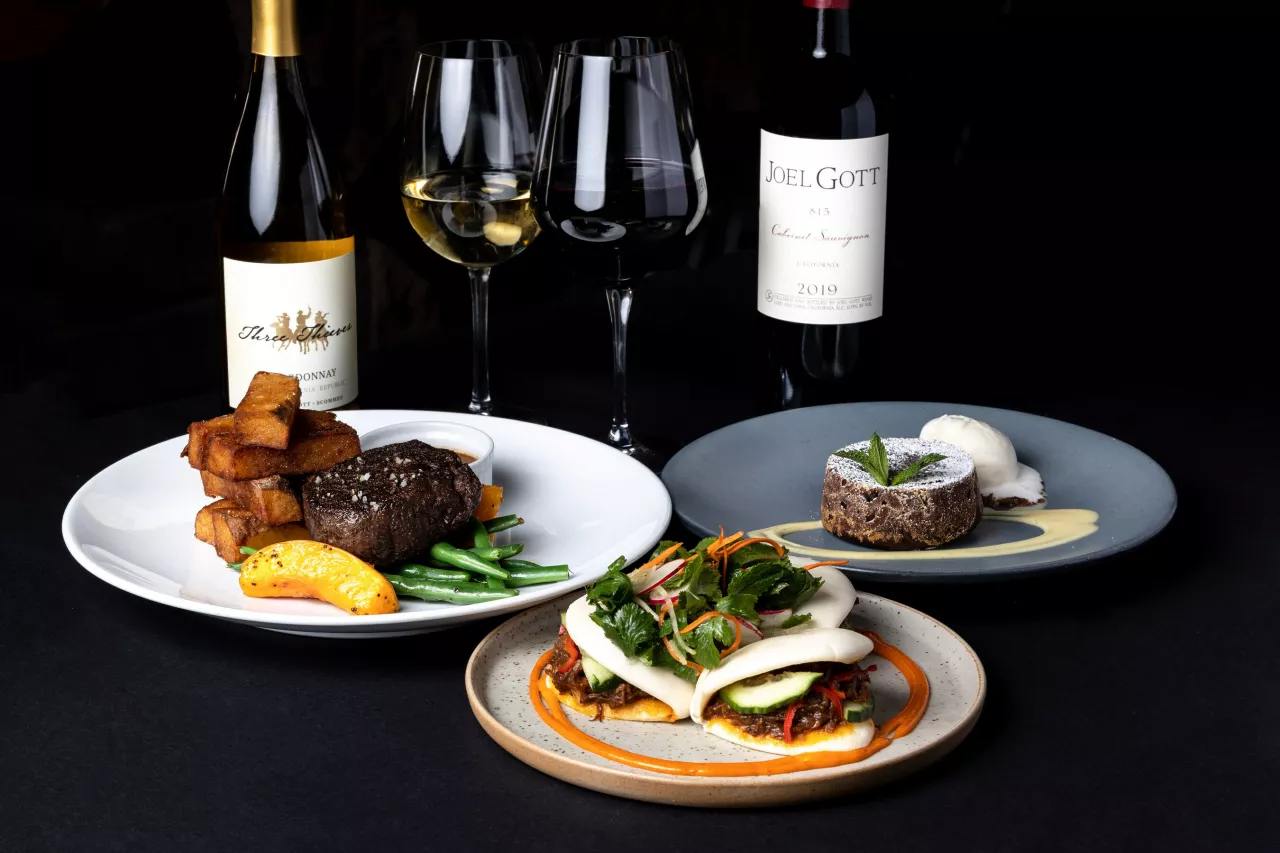 Feature menu items and wine pairings (CNW Group/Chop Steakhouse & Bar) img#1