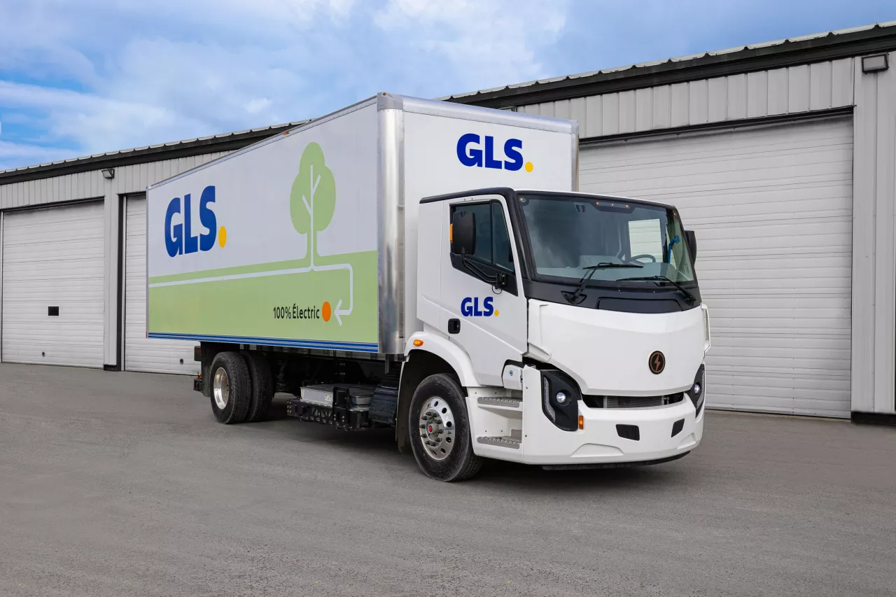 GLS Canada begins its first fully electric last mile deliveries, another step towards the company's ambition of zero emissions by 2045 (CNW Group/GLS Canada) img#1