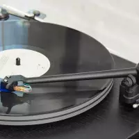 Phillips-Medisize and U-Turn Audio Turn Up the Volume on Tonearm Performance for Next-Gen Turntables