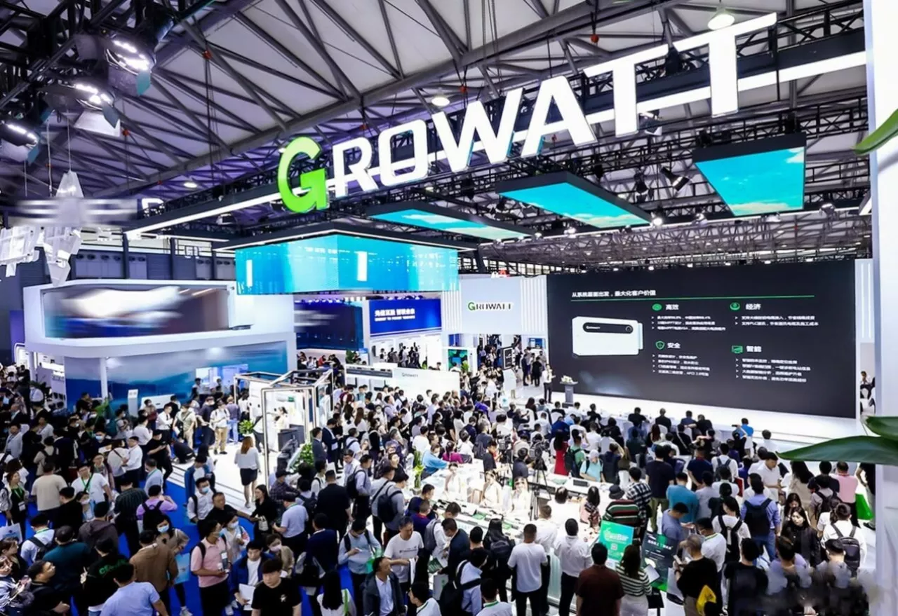 Growatt Shines at SNEC Exhibition with Top Brand Awards and Cutting-Edge Solutions img#1