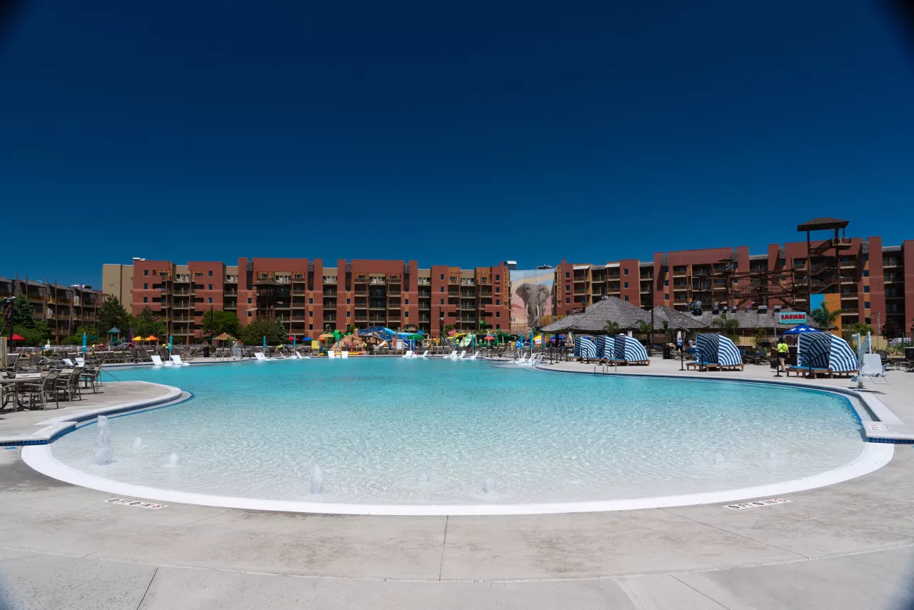 New 15,000 square foot pool at Kalahari Resorts and Conventions in Sandusky, OH img#3