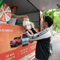 Lalamove accompanies the driver partners on their delivery journey with hundreds of coffee and gifts on Children's Day