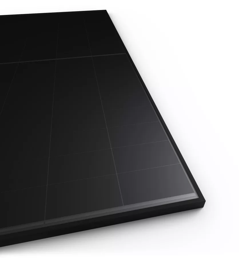 RECOM Technologies announces the new Black Tiger PV Module Series with World's 1st Module Efficiency at 23,6% under 
