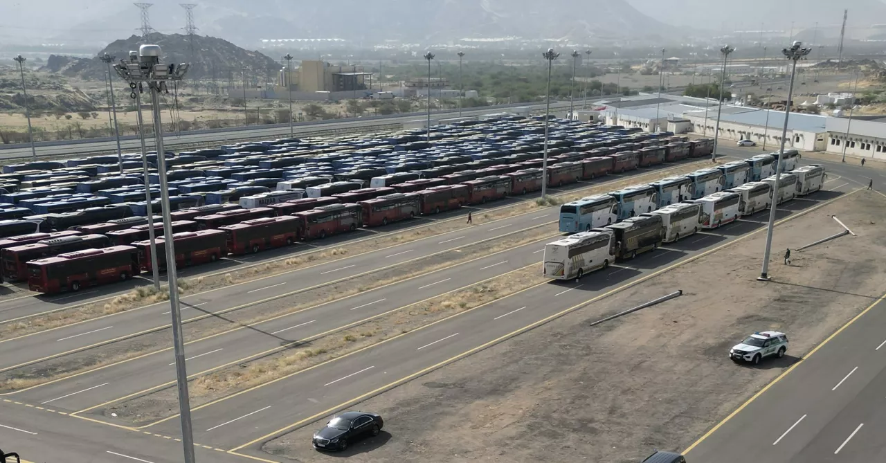 A general view showing hundreds of buses during a grouping simulation for the upcoming 2023 Hajj season. img#1